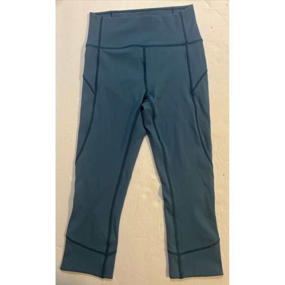 Lululemon Leggings Capris Aqua/Teal Pants Size‎ 4 Stretch & Soft